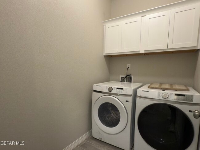 Building Photo - 13877 Paseo Perlas Dr