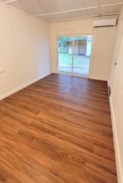 Building Photo - 2100 Hill Top Ct