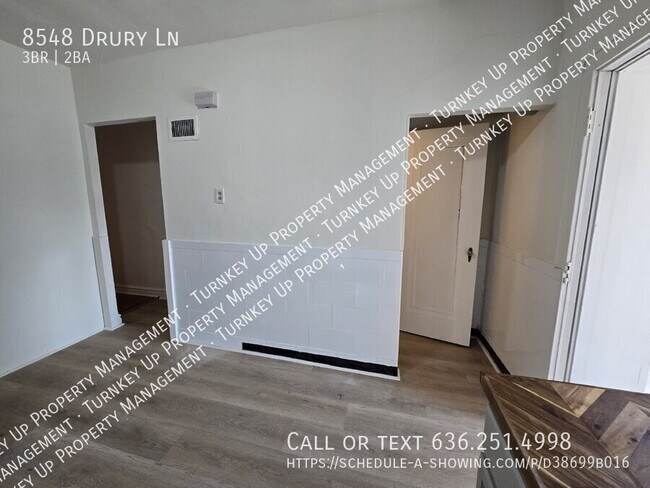 Building Photo - 8548 Drury Ln