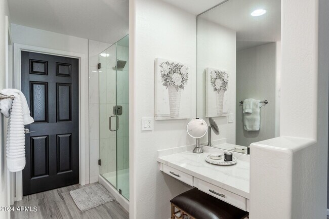 Building Photo - 28990 N White Feather Ln
