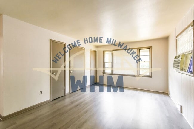 Building Photo - 4074 N 85th St