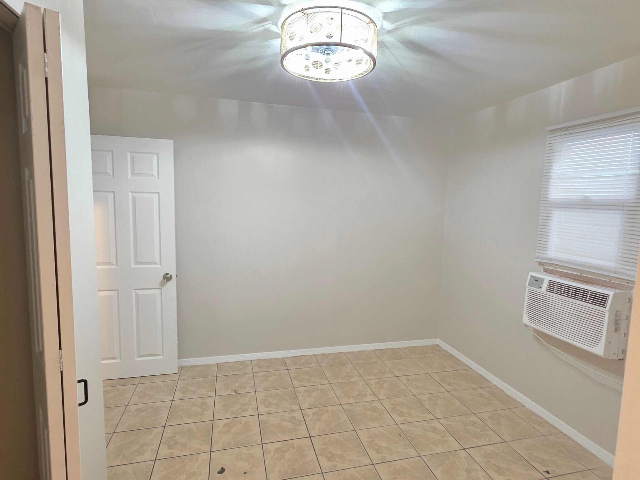 Bedroom 3 - 141 E Ash Ave