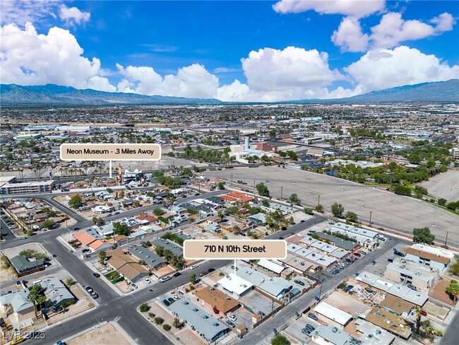 Building Photo - 710 N 10th St