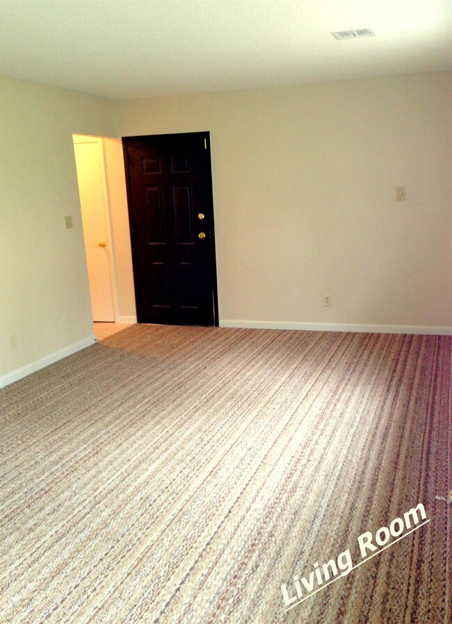 Building Photo - 1514 E 17th St N