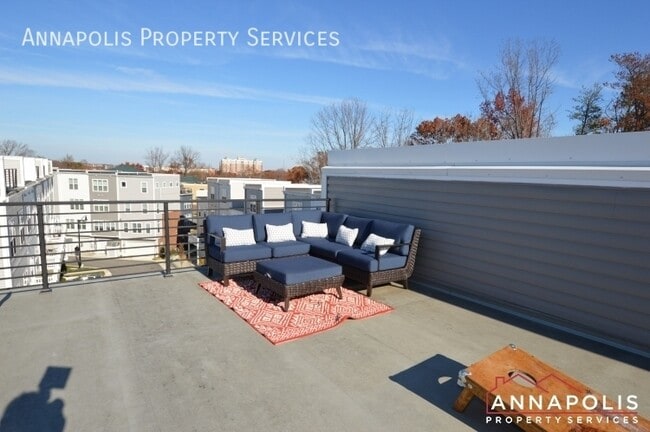 Building Photo - 533 Leftwich Ln