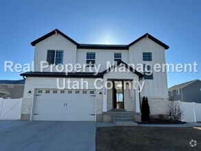 Building Photo - Large Home on Arrowhead Trail