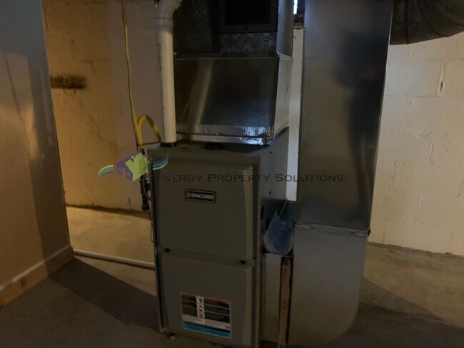 Building Photo - Galion Home