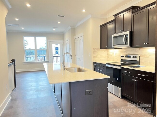 Building Photo - 3011 Citizens Ln