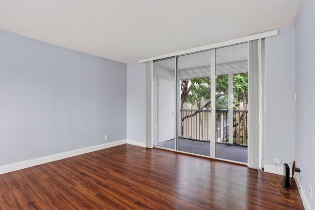 Building Photo - 3341 NW 47th Terrace