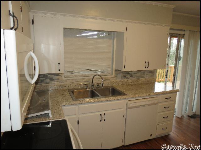 Building Photo - 52 Rosemont Dr