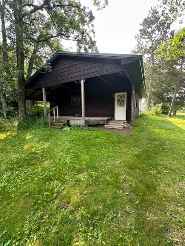 Building Photo - 4 Bedroom Single Family Home - Pequot Lakes