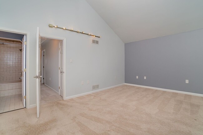 Building Photo - Welcome to this beautiful 3-bedroom, 2.5-b...