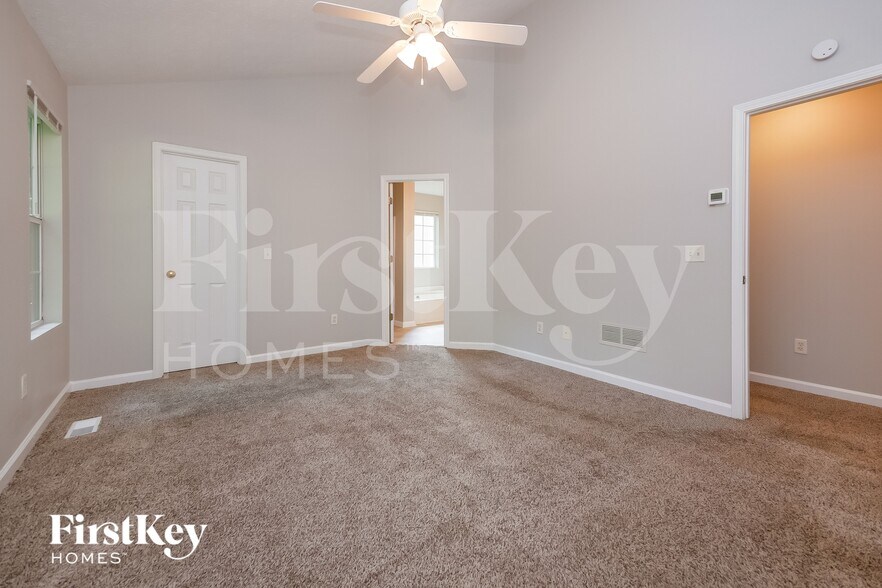 Building Photo - 240 Greensprings Dr