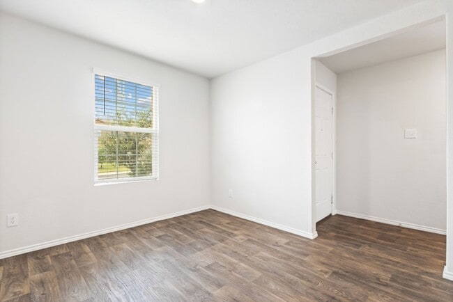 Building Photo - 2526 Wentwood Run