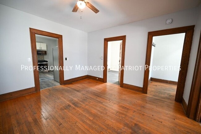 Building Photo - 405 W Main St