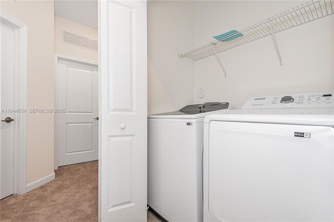 Building Photo - 261 SW 159th Ct