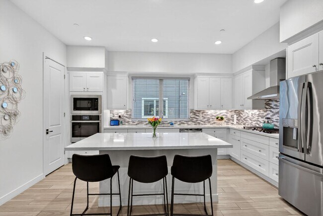 Building Photo - Doheny Beach Gem