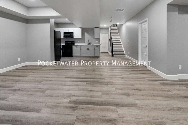 Building Photo - 5019 Thistle Dr