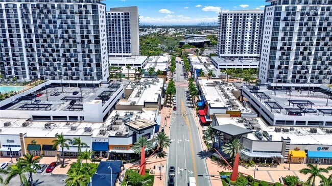 Building Photo - 5300 Paseo Blvd