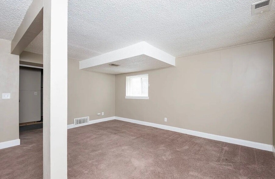 Building Photo - 4026 S Fundy Way