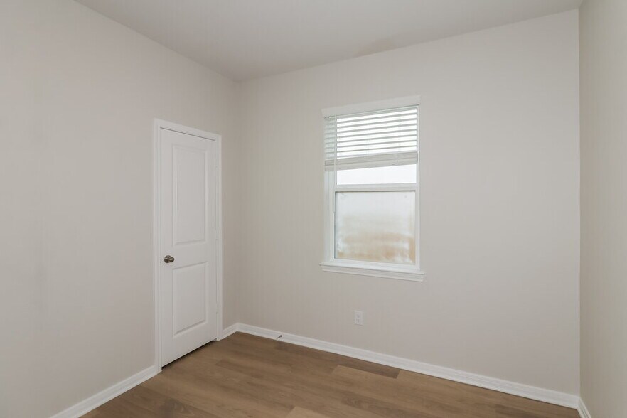 Building Photo - 428 San Miguel Crk Dr