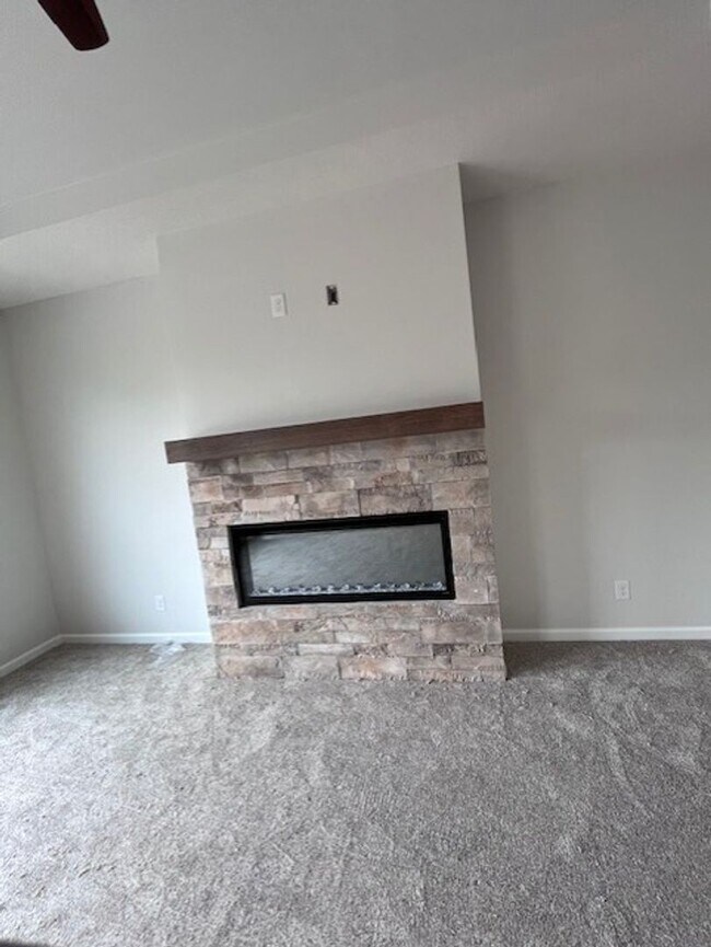 Building Photo - Fresh. Modern. Yours. New Ranch Home in Ar...