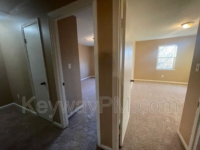 Building Photo - 331 Avery Landing