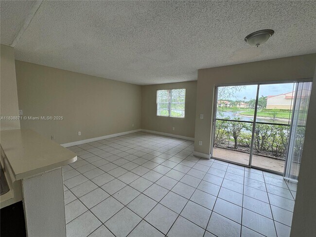 Building Photo - 1249 SW 46th Ave