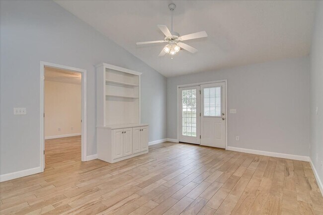 Building Photo - 969 Cammaron Way