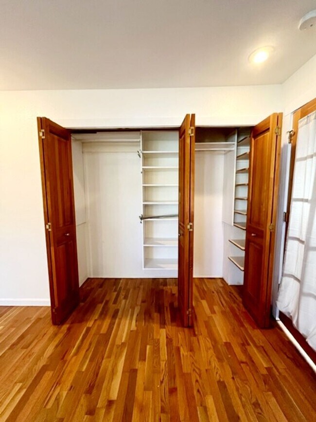 Building Photo - Available August 1, 2026 | PRE-LEASE 2 BED 1 BATH – Updated North Boulder Home Near Trails & Down...