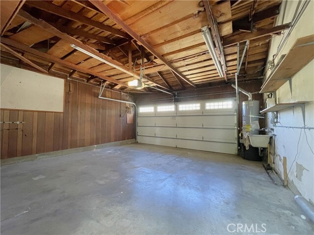 Building Photo - 1338 E Cypress Ave