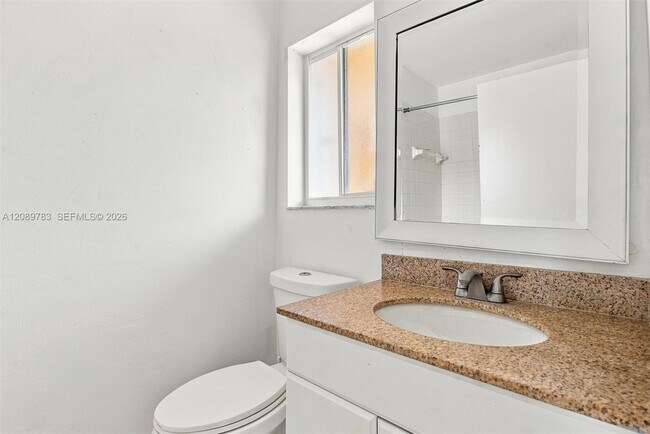 Building Photo - 17561 SW 140th Ct