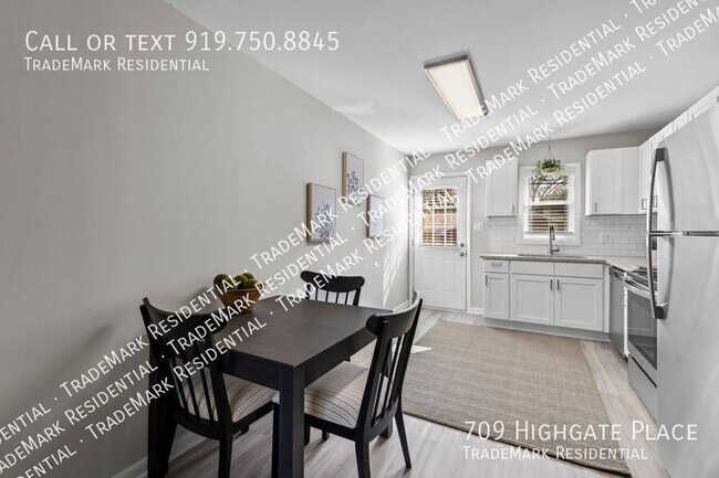 Building Photo - 709 Highgate Pl