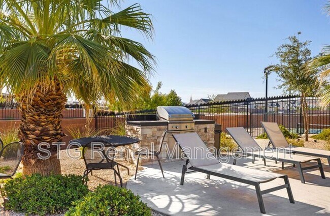 Building Photo - 2963 E Snowberry Dr