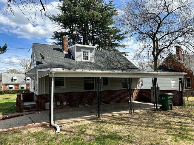 Building Photo - 100 Mardick Rd