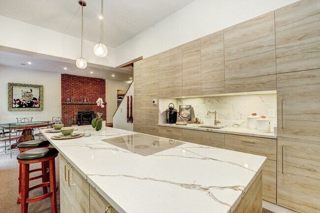 Building Photo - 25 Highfield Ct