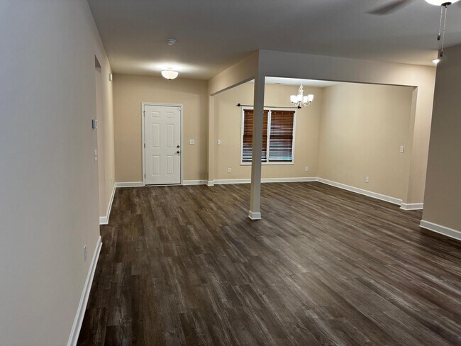 Building Photo - 22 Sugarberry Pl