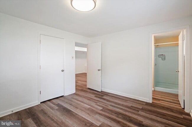 Building Photo - 4503 Traymore St