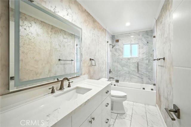 Building Photo - 1617 Thurber Pl
