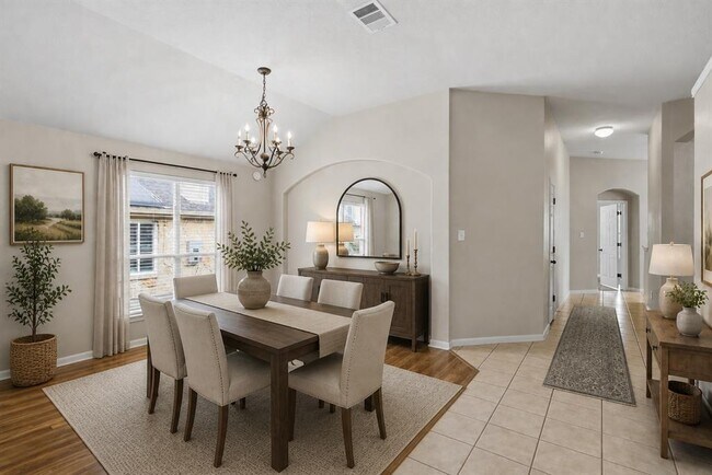 Building Photo - 924 Abbeyglen Castle Dr