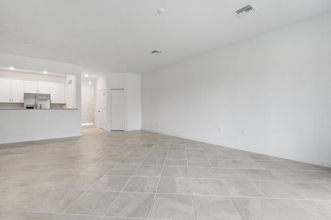 Building Photo - 14156 Gardeners Wy