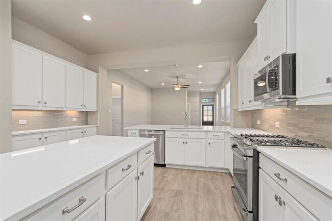 Building Photo - 119 Lukewood Cir