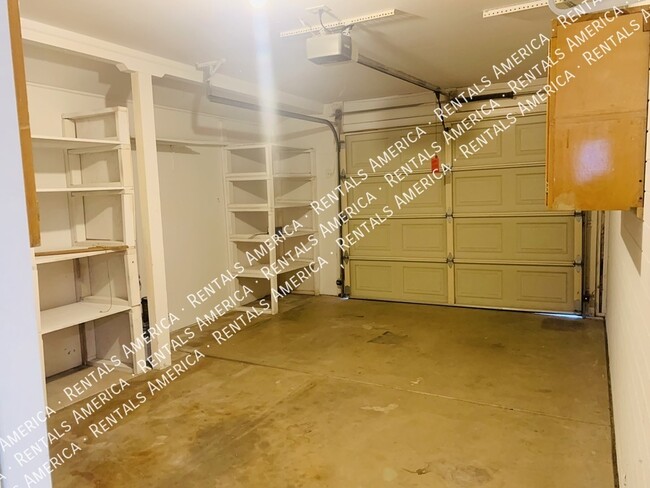 Building Photo - 11433 N Hagen Dr