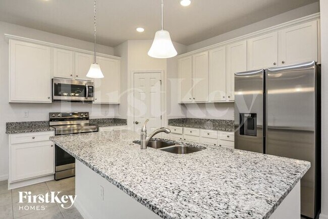 Building Photo - 1173 Spokane Pt