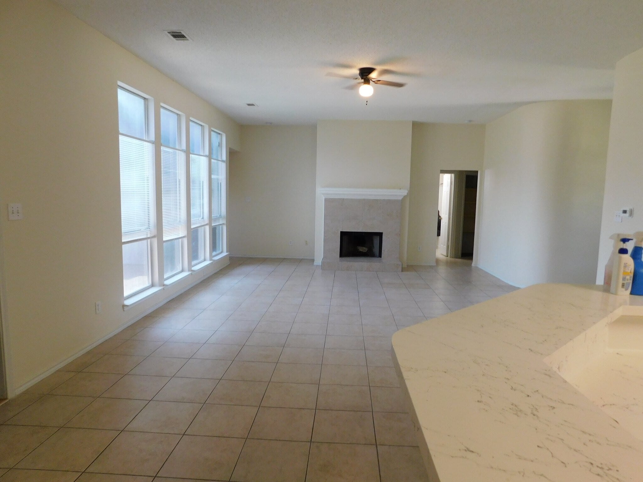 Building Photo - 624 Elm Falls Pl