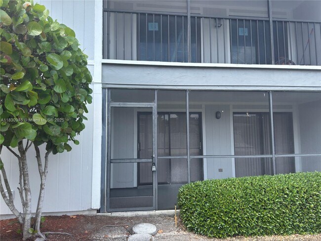 Building Photo - 9701 Hammocks Blvd