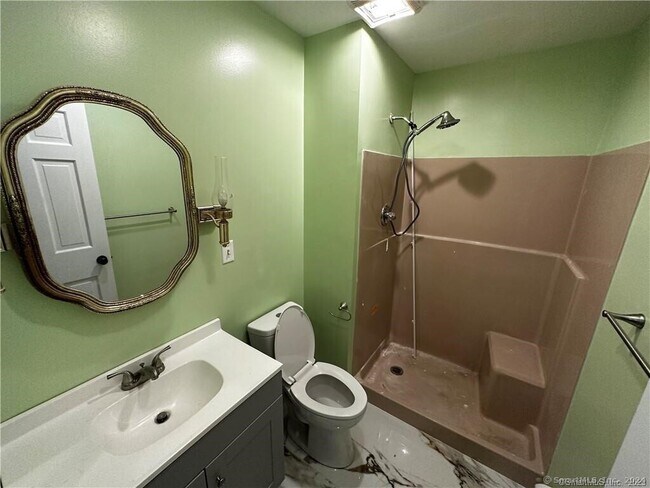 Building Photo - 193 Maple Hill Ave