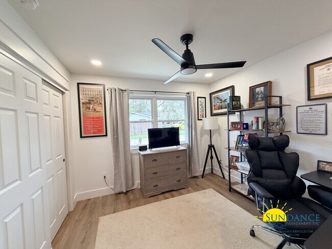 Building Photo - Custom 4BR Pool Home in Kenwood with Bonus Room & Private Backyard!