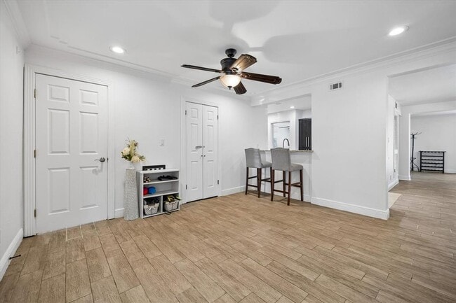 Building Photo - 411 Ramble Ln