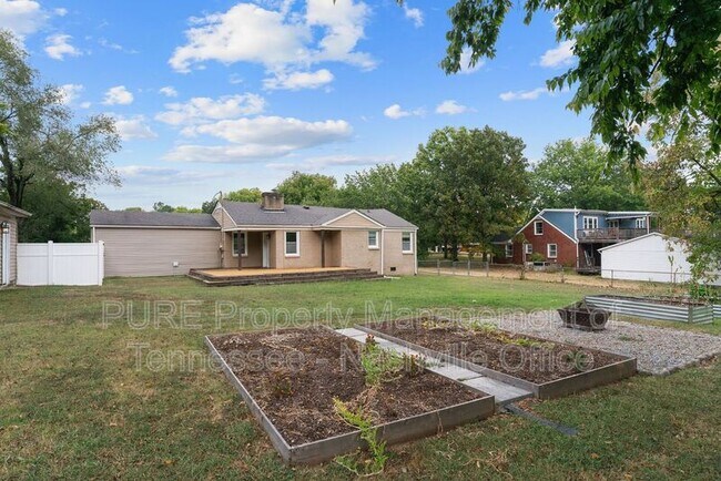 Building Photo - 4402 Saunders Ave